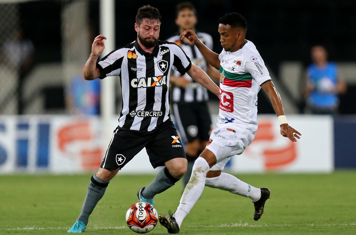 Fogão sofre e só empata na estreia pelo Carioca